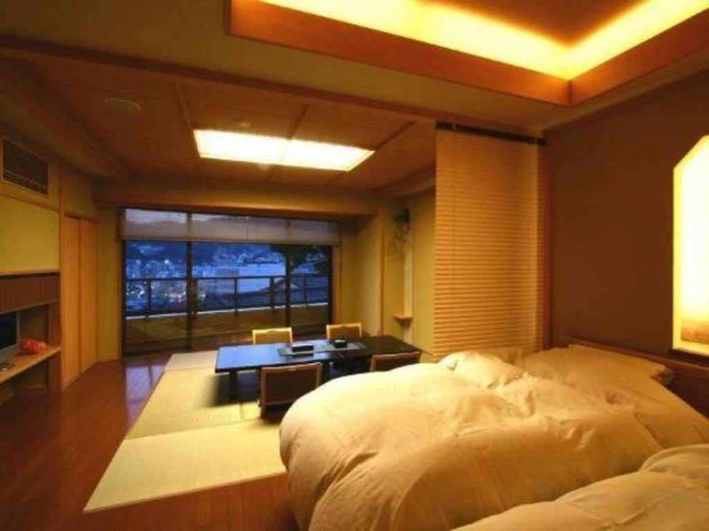 Tsukino Sumika Atami Juraku Hotel Extérieur photo