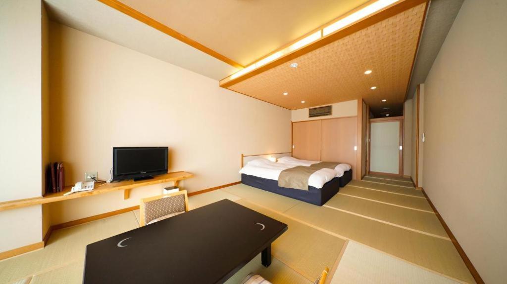 Tsukino Sumika Atami Juraku Hotel Extérieur photo