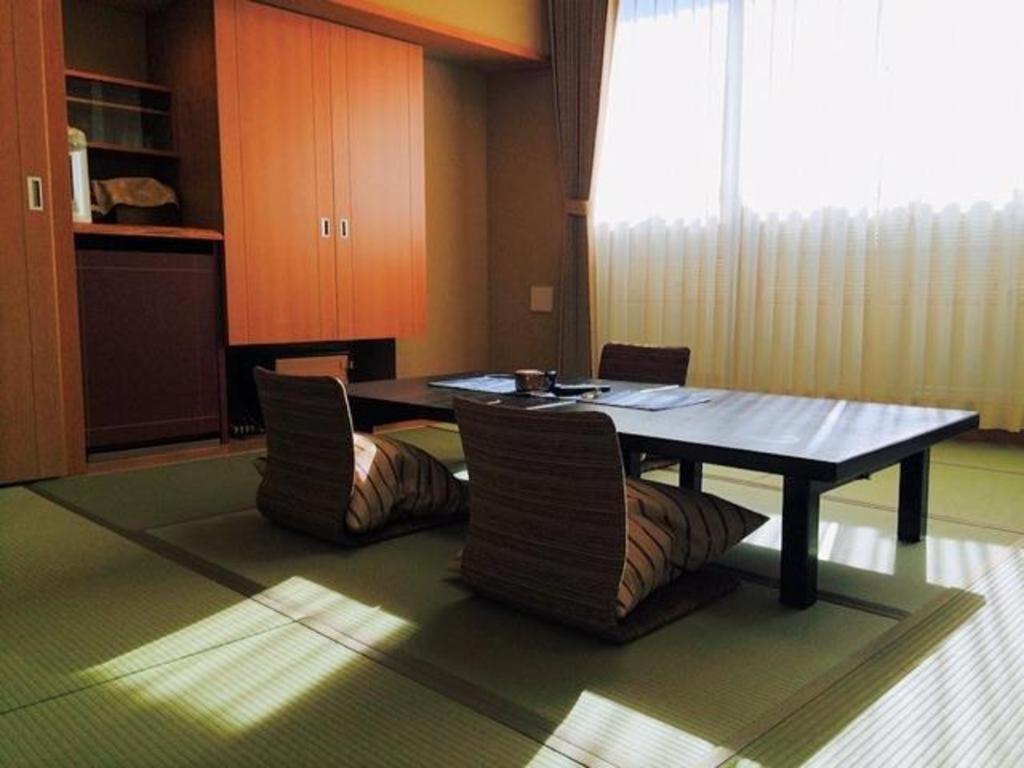 Tsukino Sumika Atami Juraku Hotel Extérieur photo
