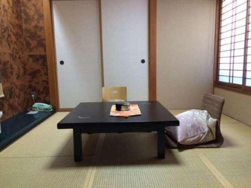 Tsukino Sumika Atami Juraku Hotel Extérieur photo